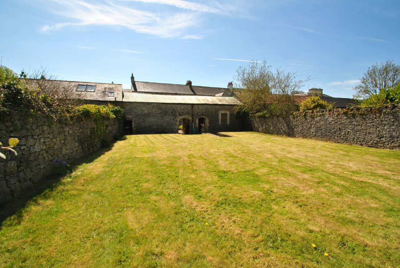 Photo of 4 John's Mall, Birr, Co Offaly, R42 VO45