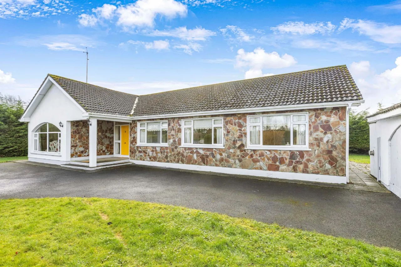 Photo of 3 Peacockstown Estate, Peacockstown, Dublin 15, D15 P30H