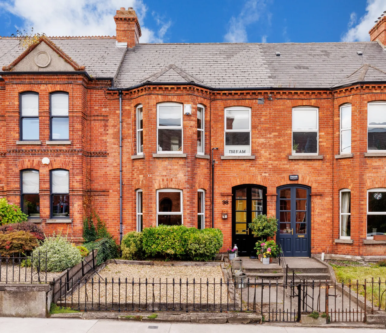 Photo of 98 Botanic Road, Glasnevin, Dublin 9, D09 X8K0