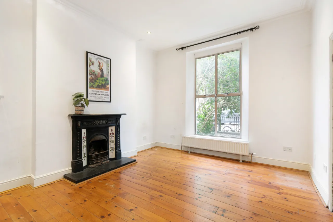 Photo of 27 Bloomfield Avenue, Dublin 8, D08 K3K6