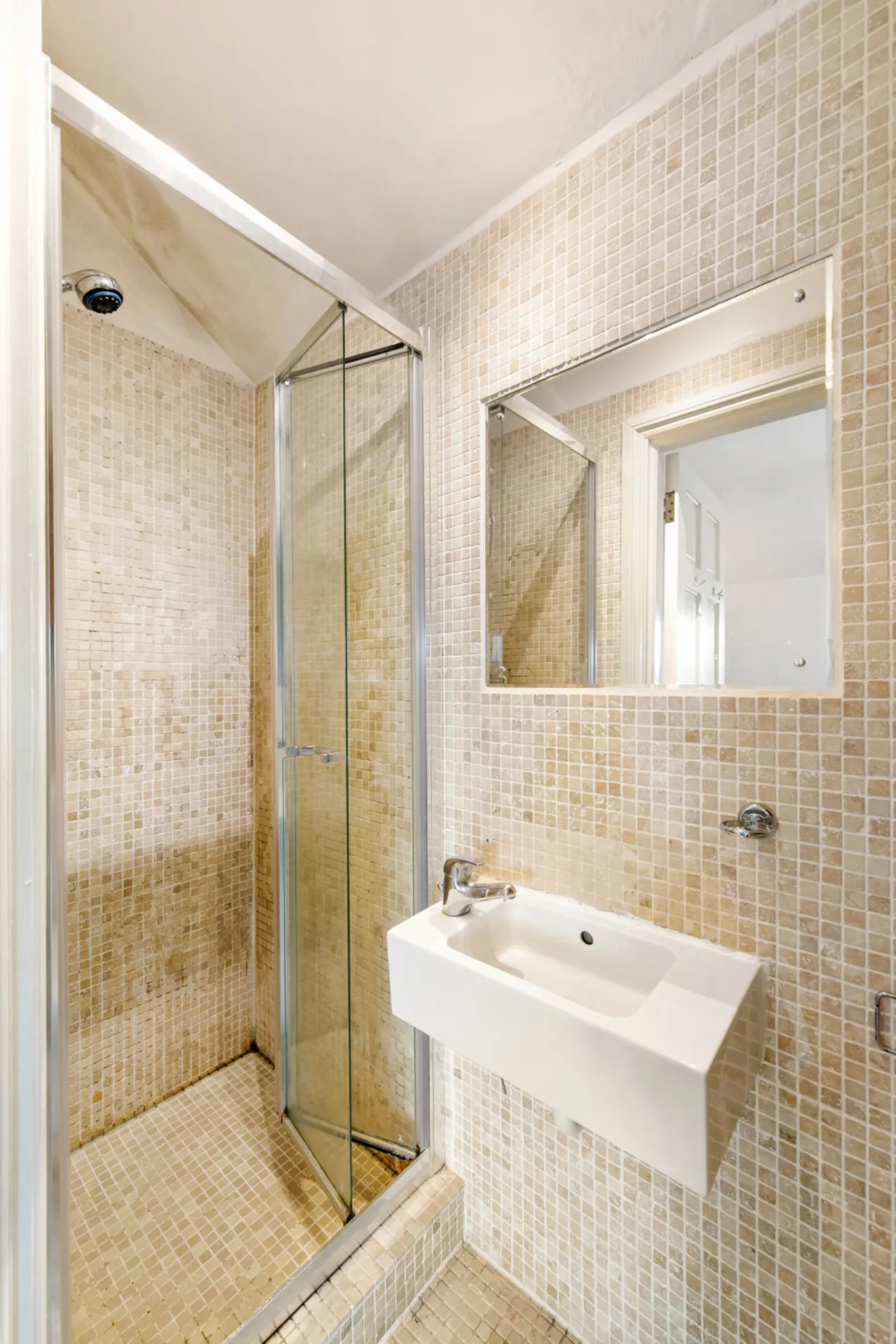 Photo of 27 Bloomfield Avenue, Dublin 8, D08 K3K6