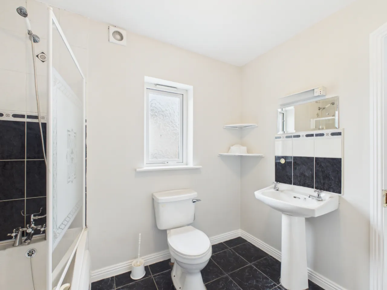 Photo of 89 Aughanteeroe, Gort Road, Ennis, Co Clare, V95 T62D