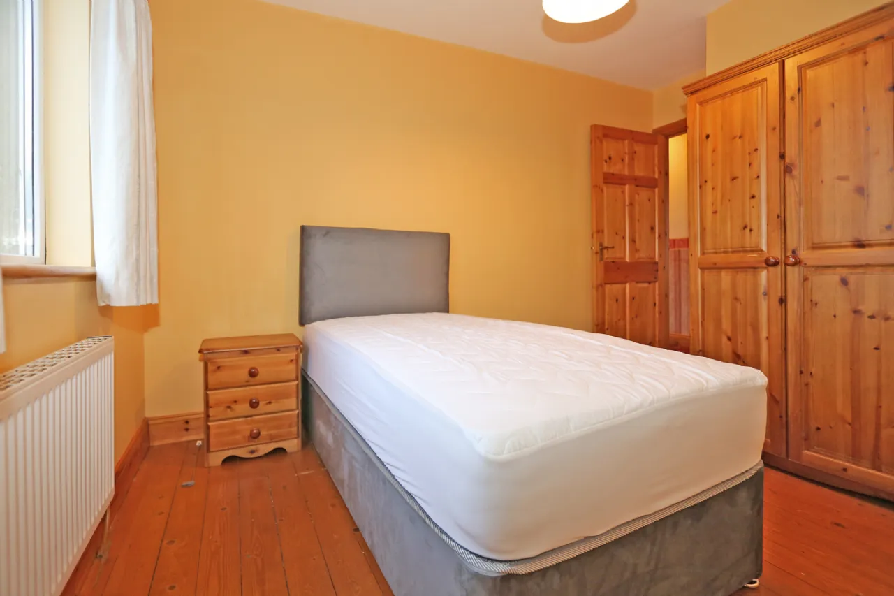 Photo of 31 Woodview Heights, Sixmilebridge, Co. Clare, V95H6K1