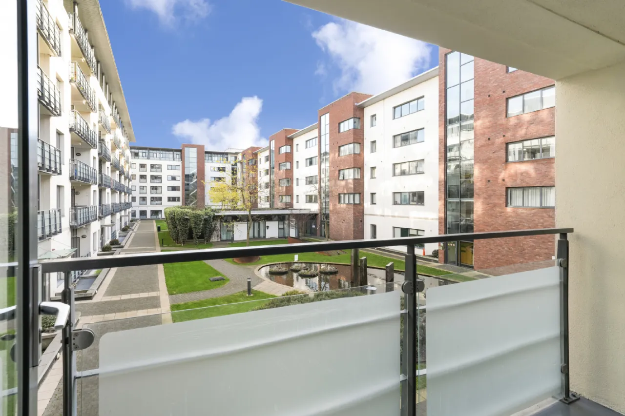 Photo of 6 Barrow House, Custom House Square, IFSC, Dublin 1, D01 A317