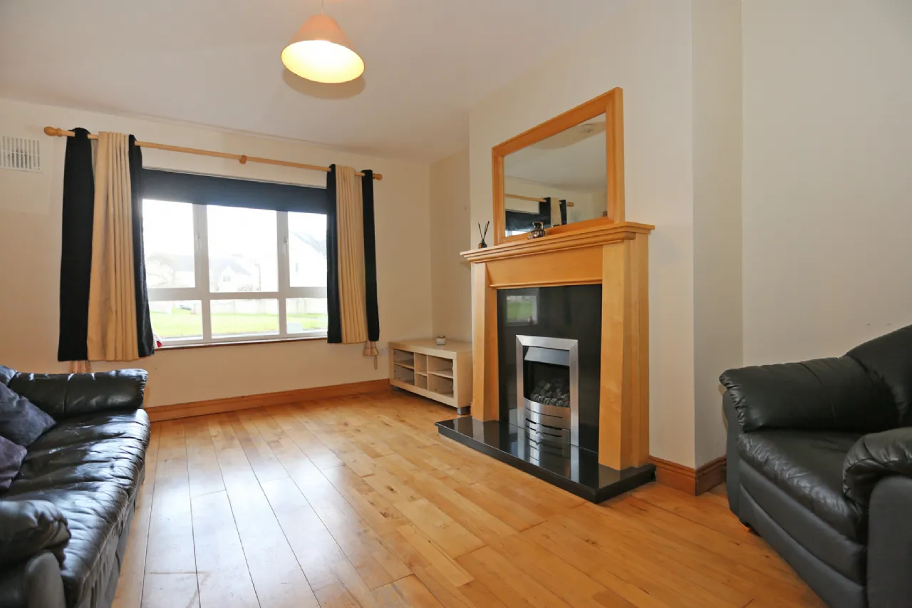 Photo of 27 Dun Aras, Shannon, Clare, V14DF22