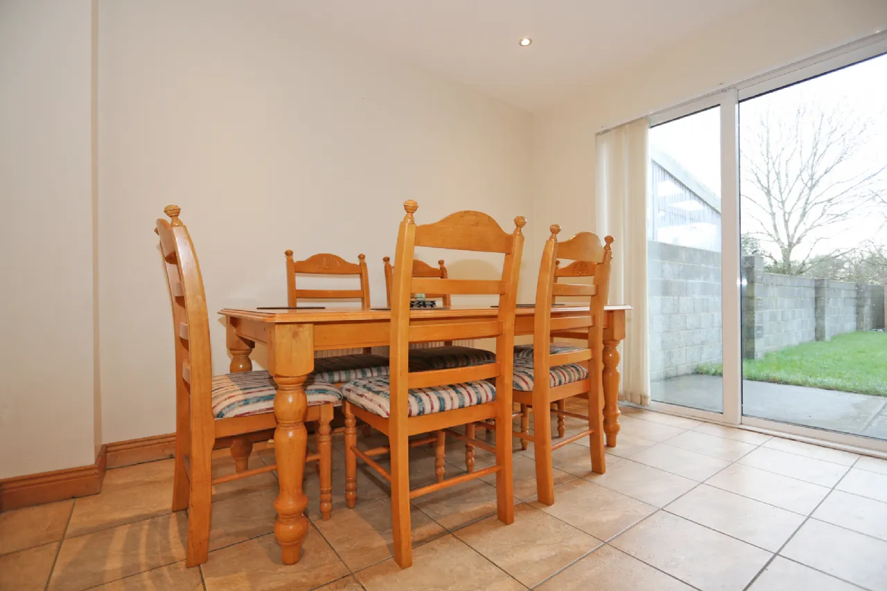 Photo of 27 Dun Aras, Shannon, Clare, V14DF22