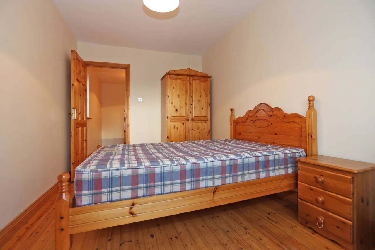 Photo of 27 Dun Aras, Shannon, Clare, V14DF22