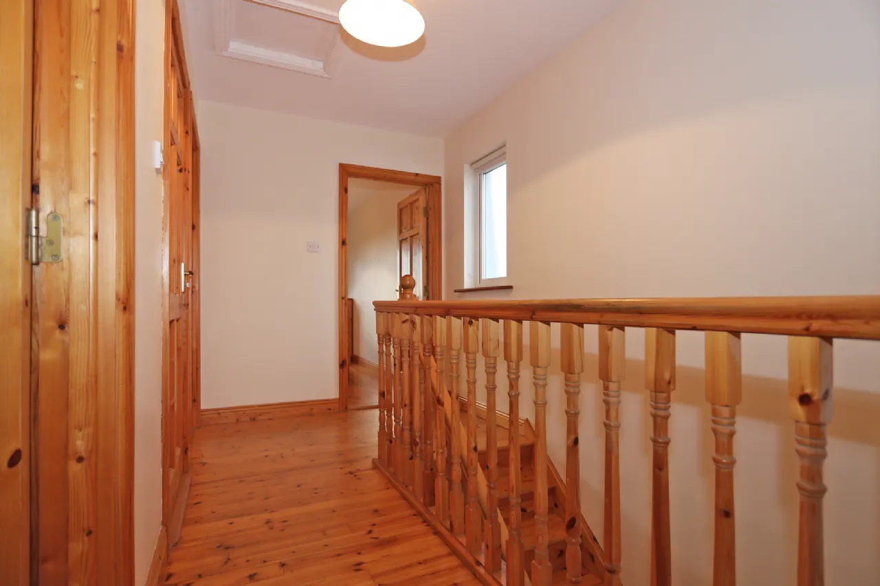 Photo of 27 Dun Aras, Shannon, Clare, V14DF22