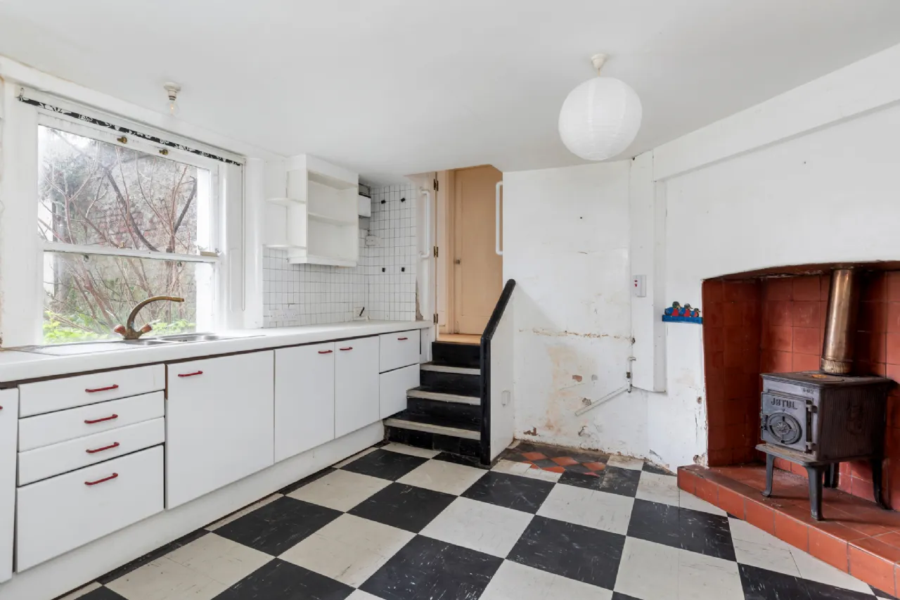 Photo of Wilton Lodge, 6 Claremont Road, Sandymount, Dublin 4, D04 W990