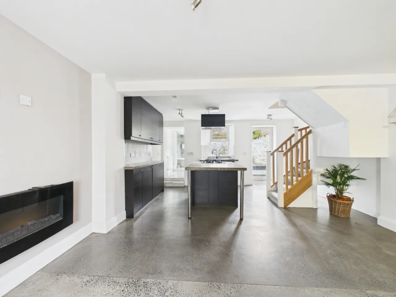 Photo of 34 Grattan Terrace, Francis St, Waterford, X91 W83H