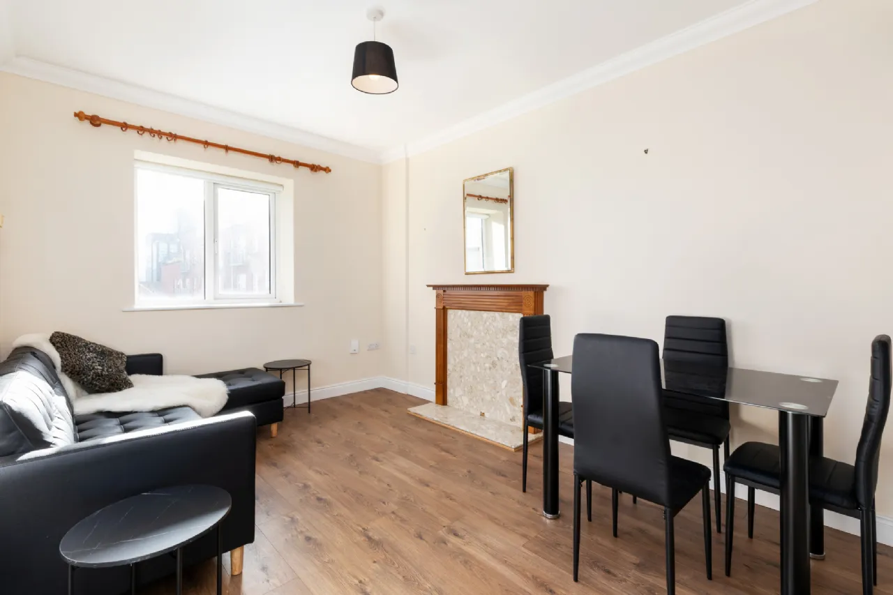 Photo of 41 The Waterside, Charlotte Quay, Dublin 4, D04 KF88