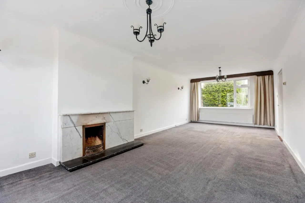 Photo of 1 Lynwood, Dundrum, Dublin 16, D16 C6F7