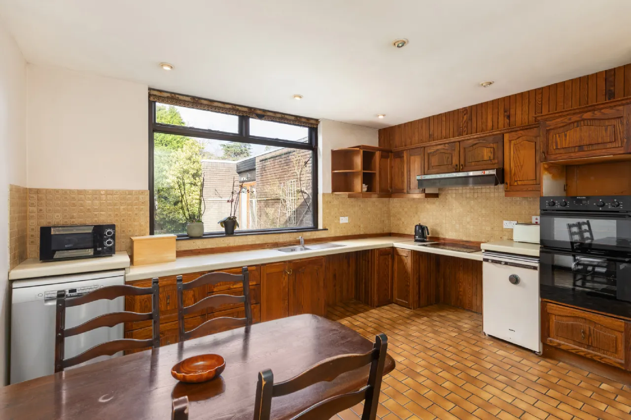 Photo of 20 Kilteragh Pines, Foxrock, Dublin 18, D18 T6P6