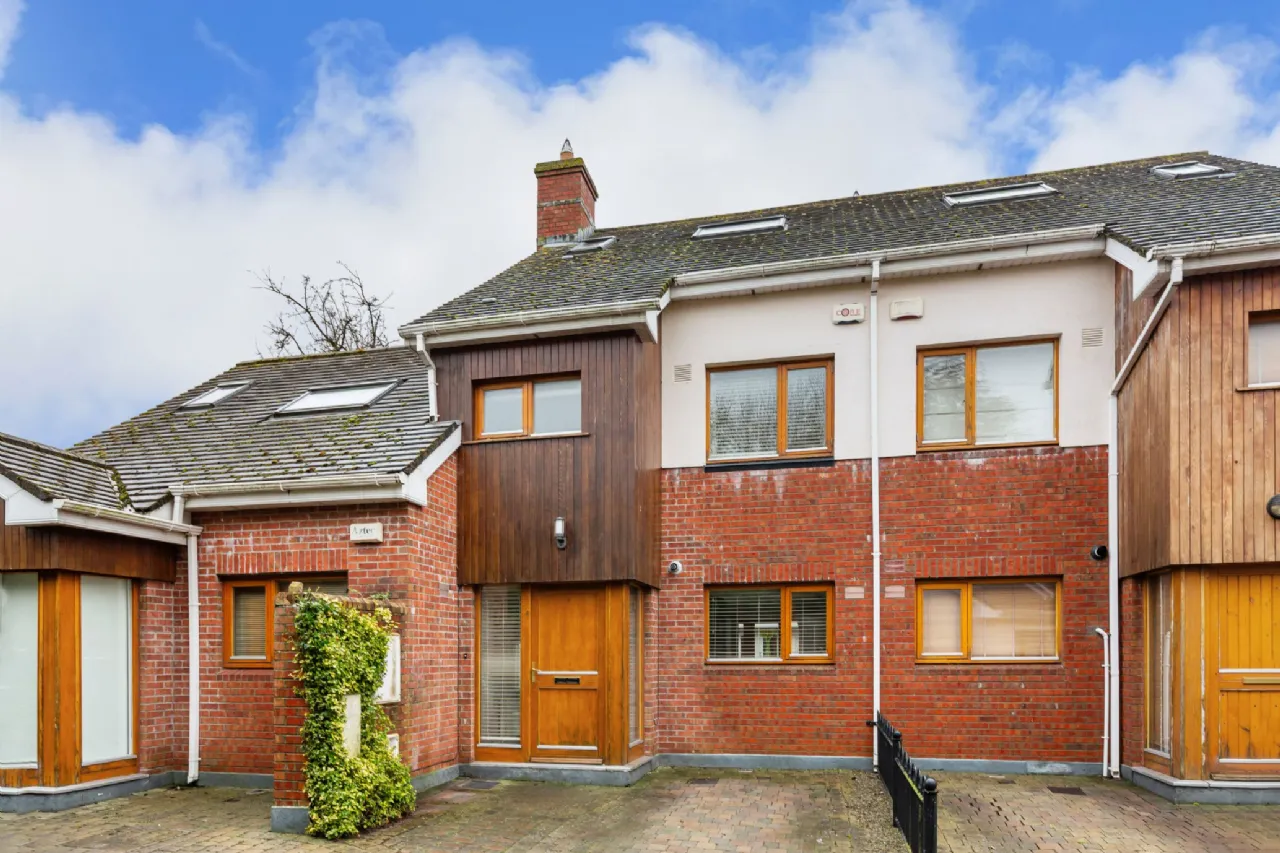 Photo of 6 Frankfort Court, Dundrum, Dublin 14, D14H796