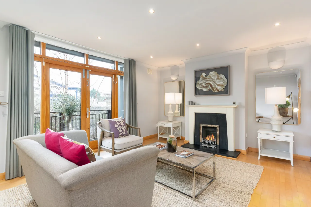 Photo of 6 Dunbur, Brookvale Road, Donnybrook, Dublin 4, D04 W2XO