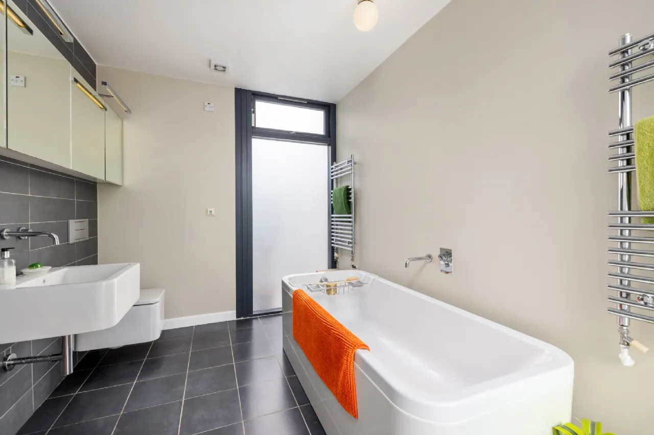 Photo of 61 Ailesbury Grove, Dundrum, Dublin 16, D16 YY24