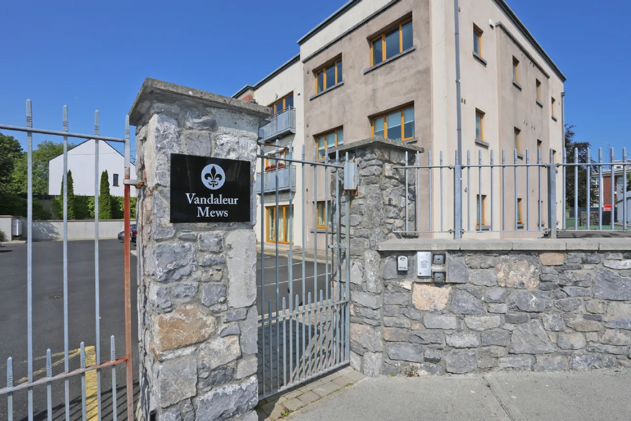 Photo of 11 Vandeleur Mews, Ennis Road, Limerick, V94 DK66