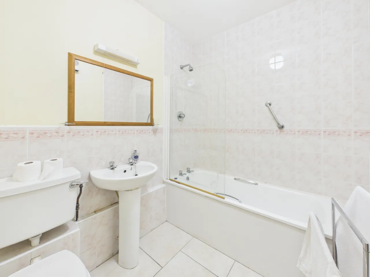 Photo of 520 Kilkee Bay Apartments, Kilrush Road, Kilkee, Co. Clare., V15 T802