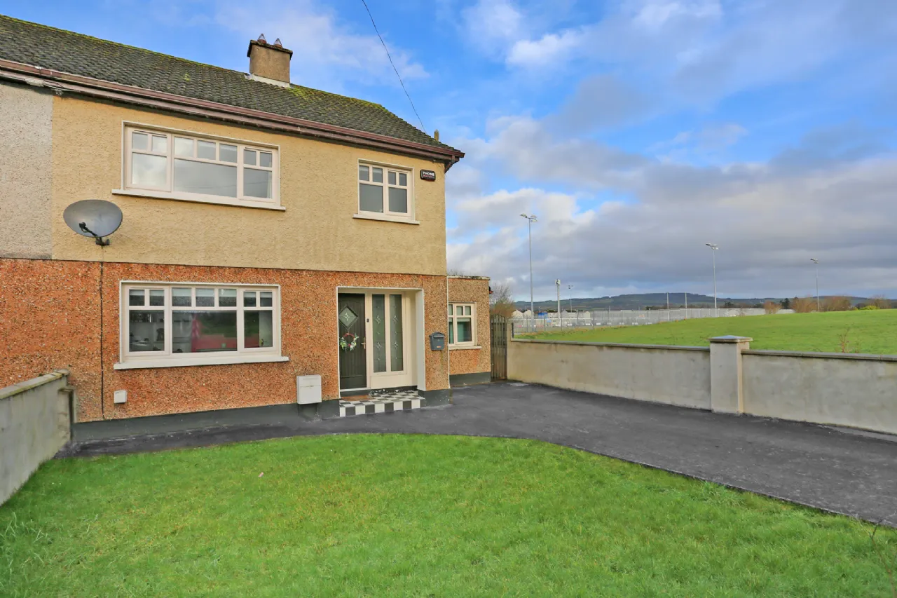 Photo of 21 Lyradane Avenue, Woodview, Limerick, V94 C7WX