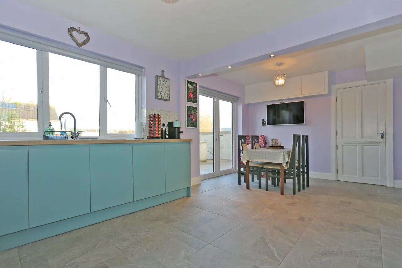 Photo of 21 Lyradane Avenue, Woodview, Limerick, V94 C7WX