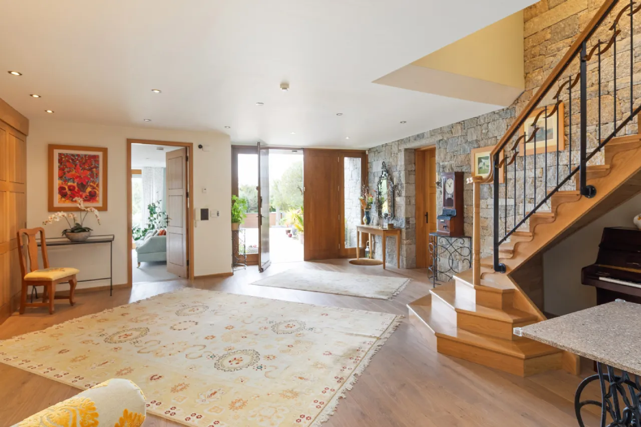 Photo of Granum, 21 Killiney Heath, Killiney, Co Dublin, A96D5Y3