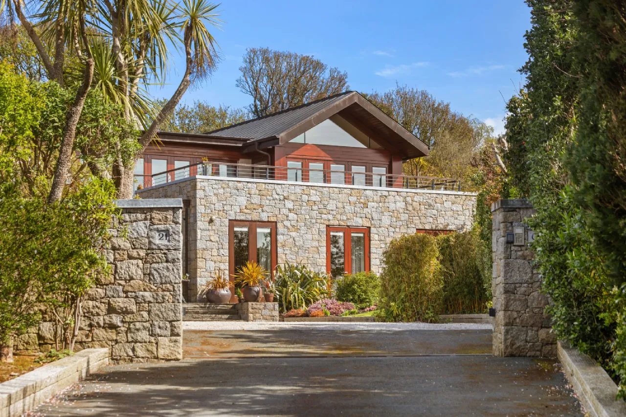 Photo of Granum, 21 Killiney Heath, Killiney, Co Dublin, A96D5Y3