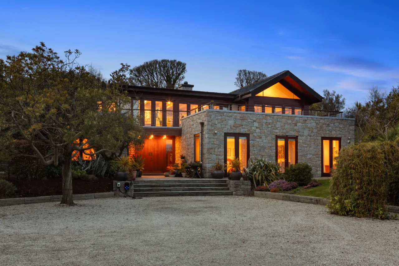 Photo of Granum, 21 Killiney Heath, Killiney, Co Dublin, A96D5Y3