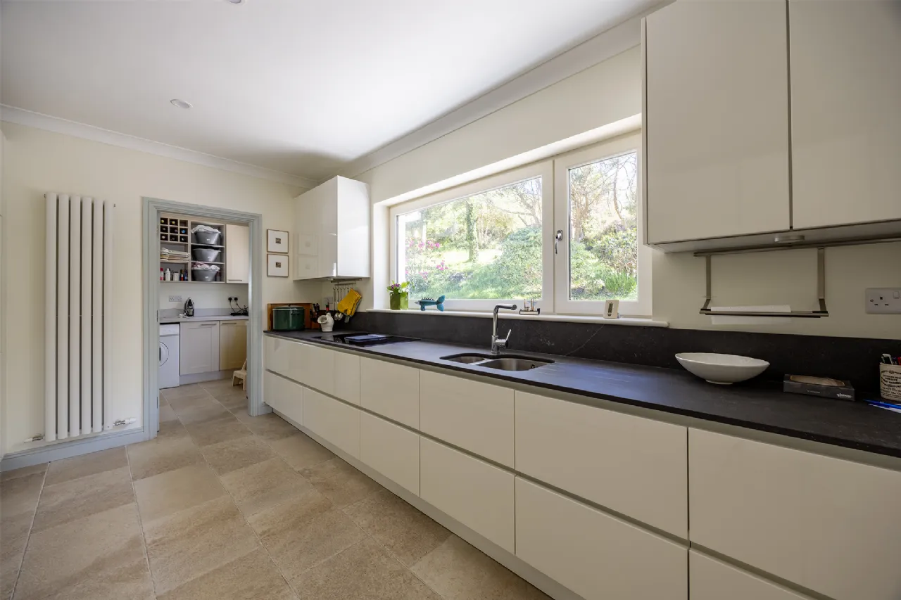 Photo of Vale Cove, Ardnaturrish Beg, Glengarriff, Co. Cork, P75 Y500