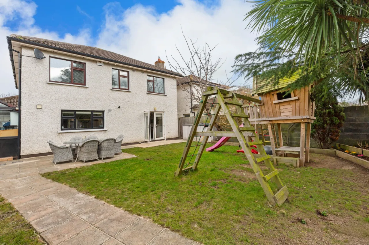 Photo of 8 Carysfort Grove, Blackrock, Co Dublin, A94 HR13