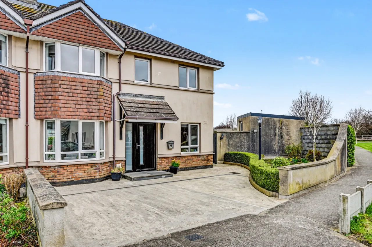 Photo of 21 Beechbrook Park, Kilmuckridge, County Wexford, Y25KC98