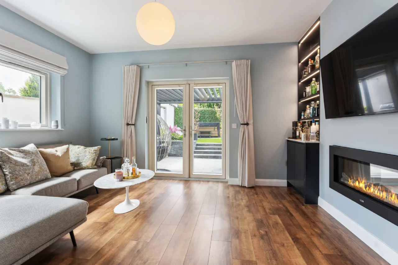 Photo of 1 Willow Glen, Glenamuck Road, Carrickmines, Dublin 18, D18 TVX4