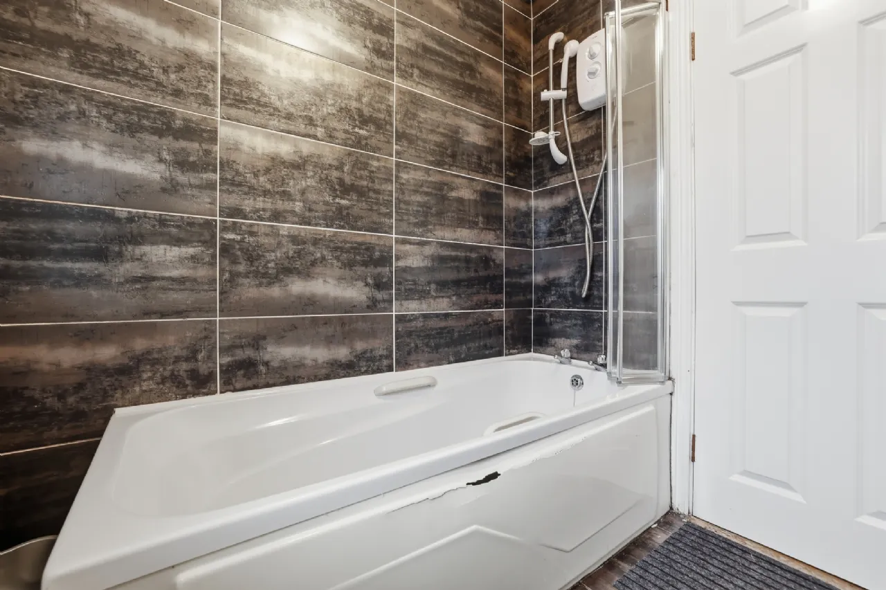 Photo of 3 Glenoaks Drive, Clonmel, Co. Tipperary, E91 V8P8