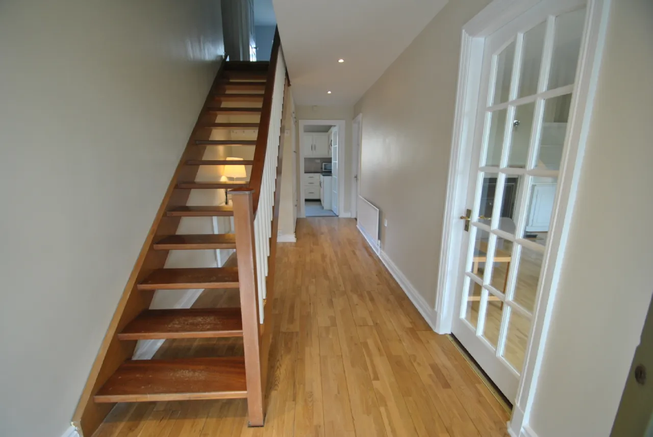 Photo of Birr Road, Roscrea, Co Tipperary, E53 A319