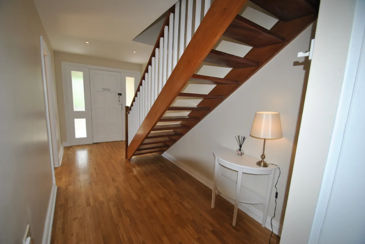 Photo of Birr Road, Roscrea, Co Tipperary, E53 A319