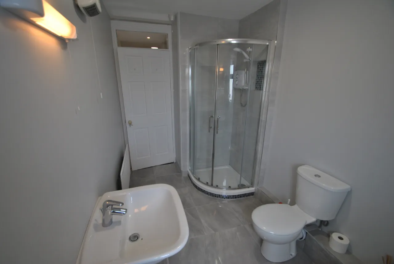 Photo of Birr Road, Roscrea, Co Tipperary, E53 A319