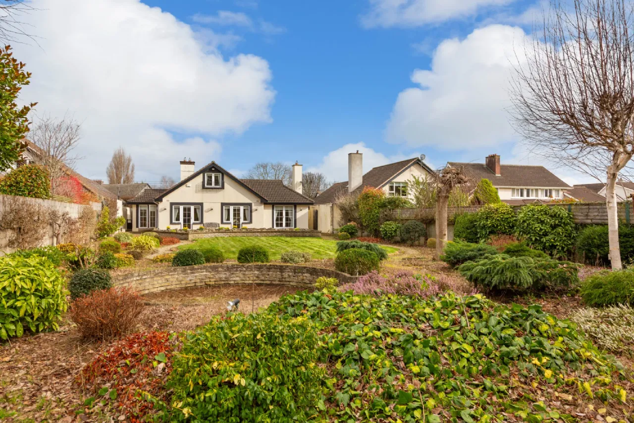 Photo of Bizville, 27 Hillside Drive, Rathfarnham, Dublin 14, D14 P7W3