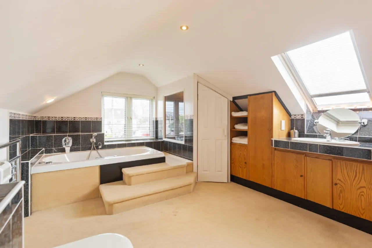 Photo of Bizville, 27 Hillside Drive, Rathfarnham, Dublin 14, D14 P7W3