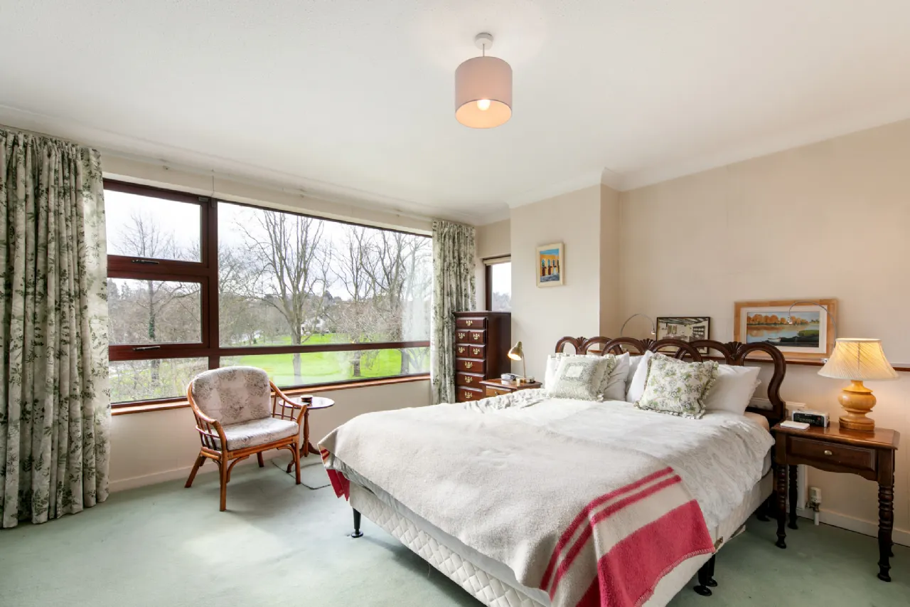 Photo of 2 Kerrymount Green, Foxrock, Dublin 18, D18 Y6N3