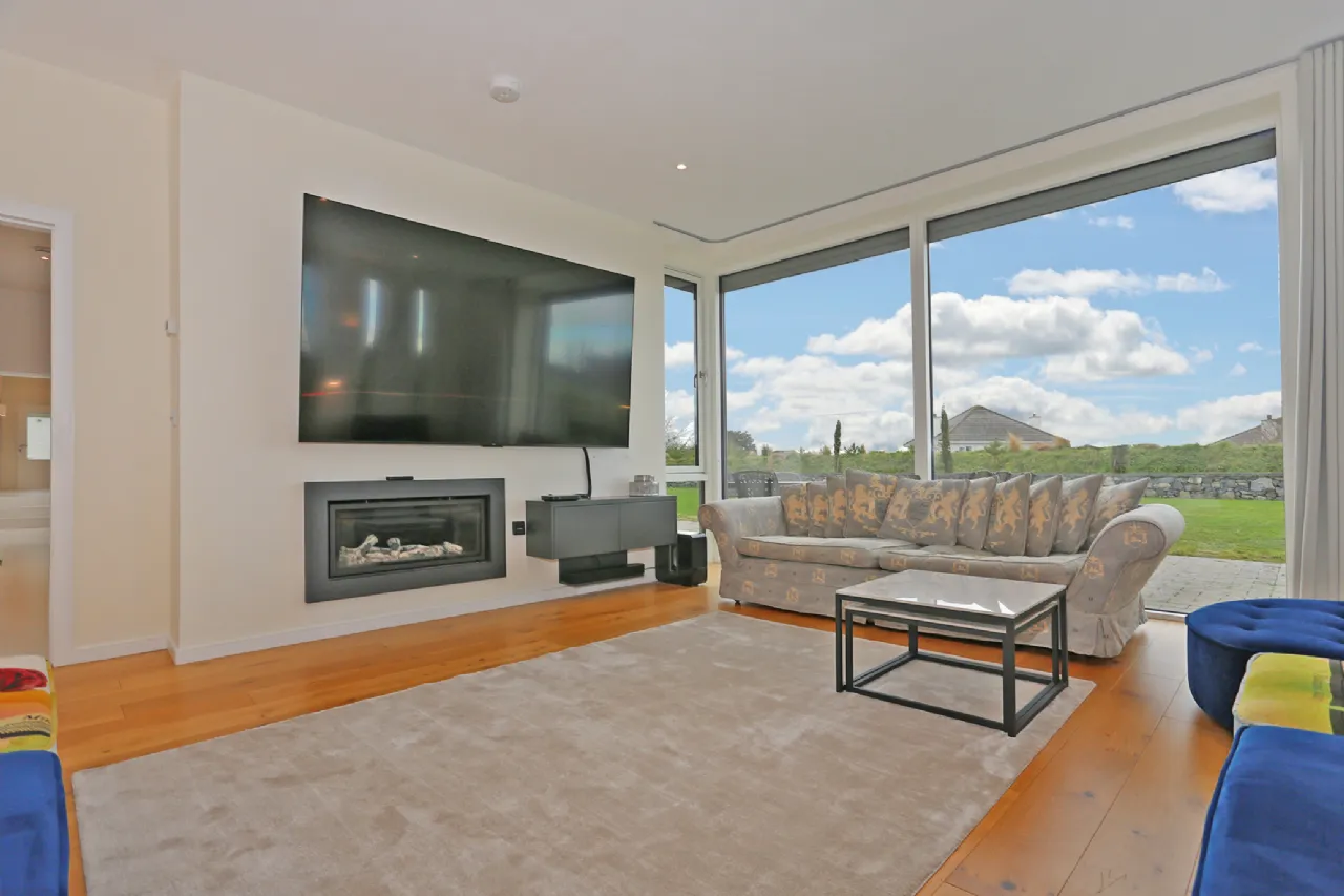 Photo of Ballymacreese Cottage, Ballyneety, Limerick, V94FXV4