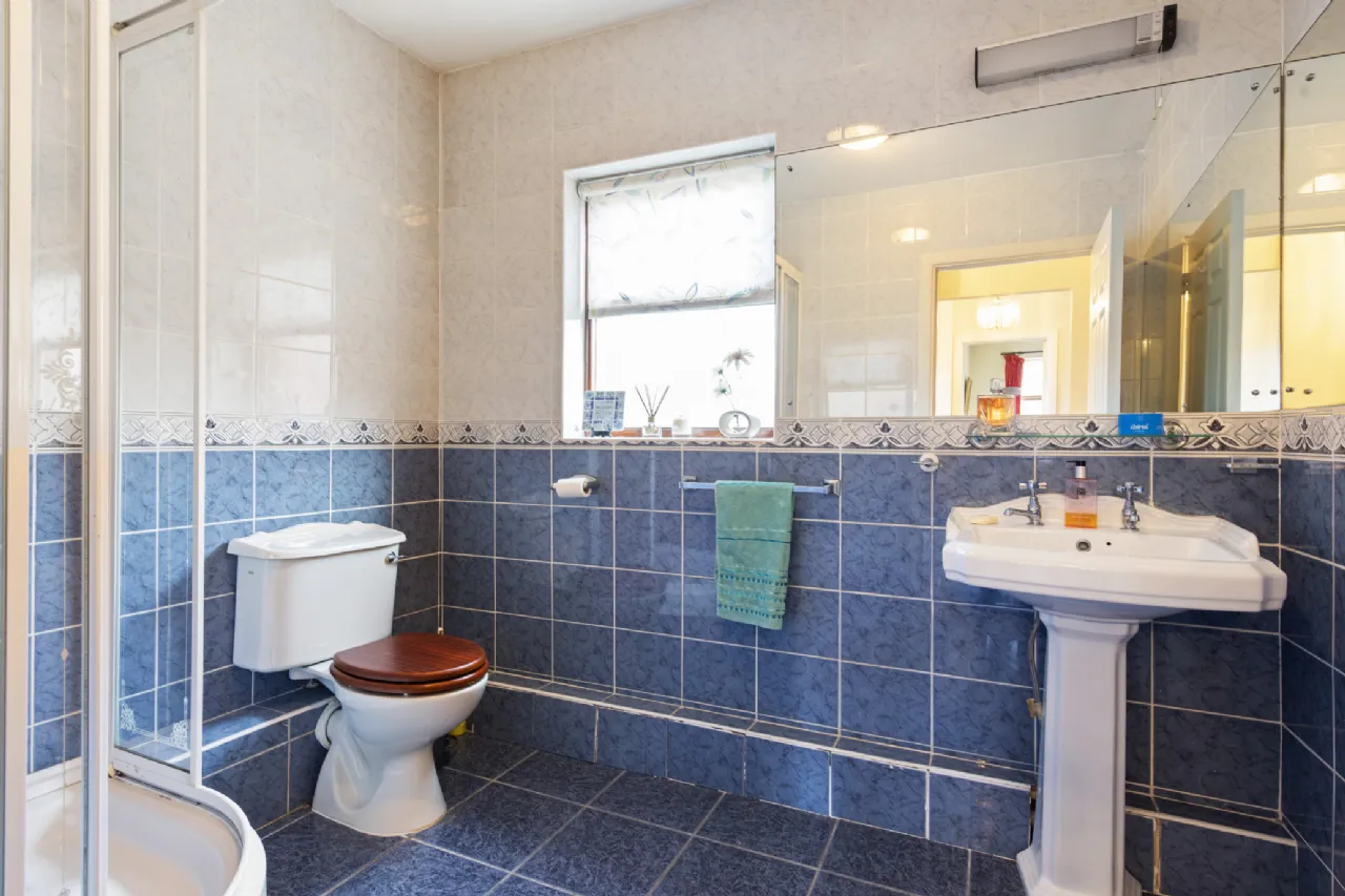 Photo of Beiginis, 14 Raglan Road, Ballsbridge, Dublin 4, D04 N5W0