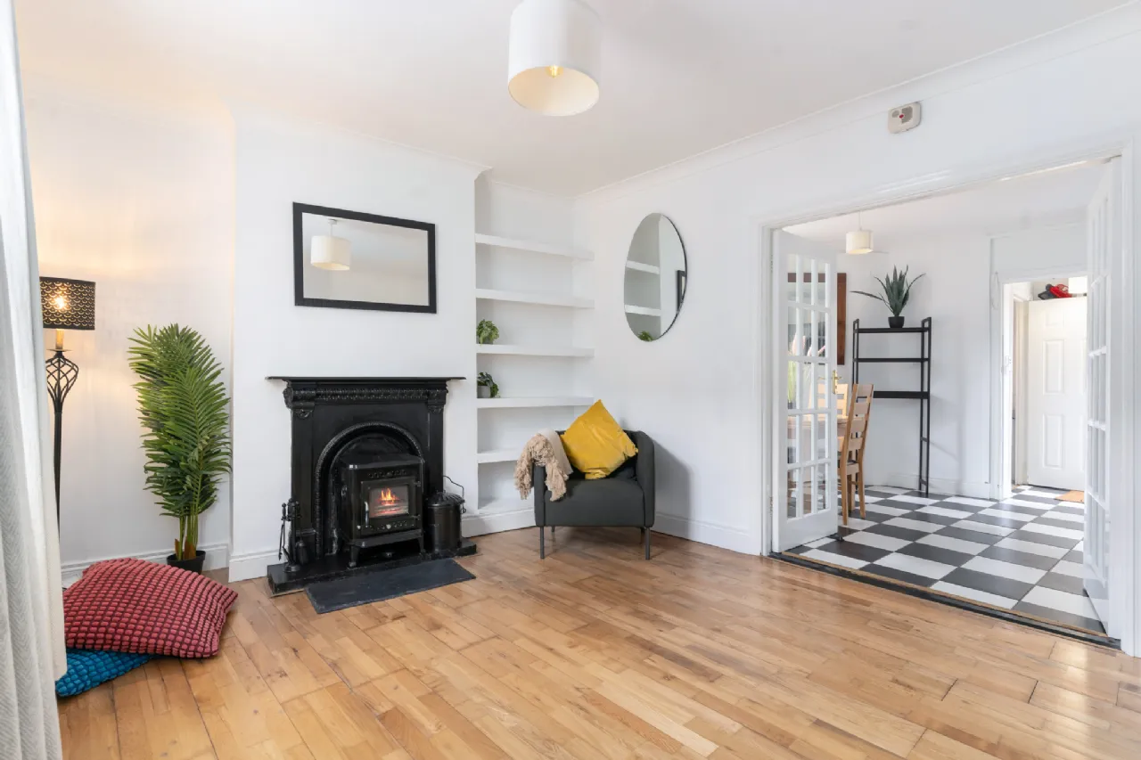 Photo of 15 Albert Court East, Off Grand Canal Street Lower, South City Centre, Dublin 2, D02PR29