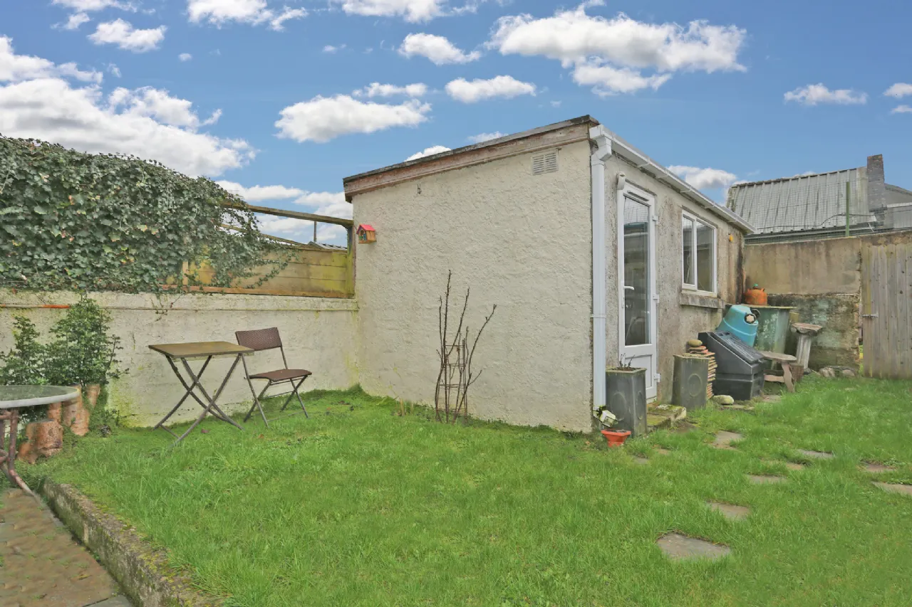 Photo of Inisbeo, 8 Elm Park, Ennis Road, Limerick, V94 X3WX