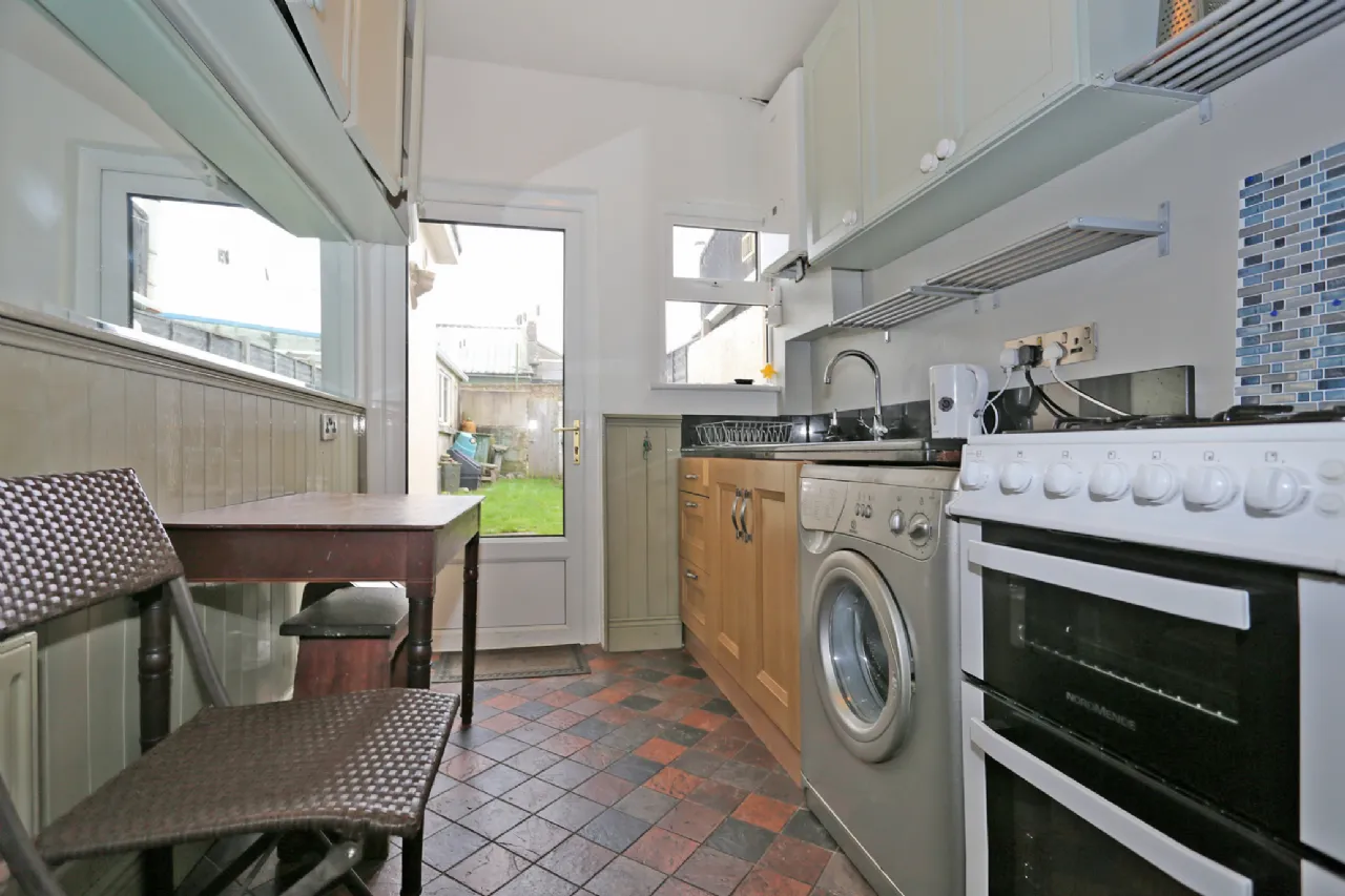 Photo of Inisbeo, 8 Elm Park, Ennis Road, Limerick, V94 X3WX