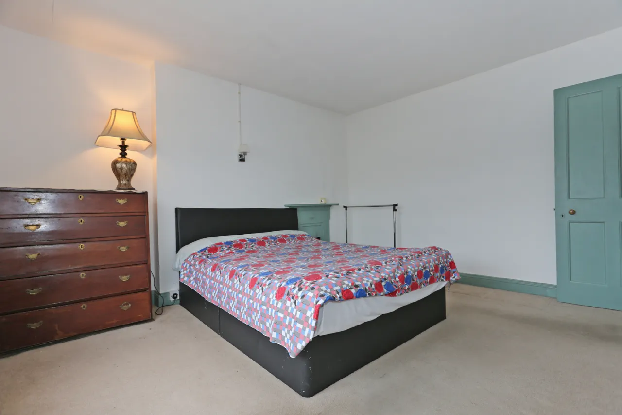 Photo of Inisbeo, 8 Elm Park, Ennis Road, Limerick, V94 X3WX