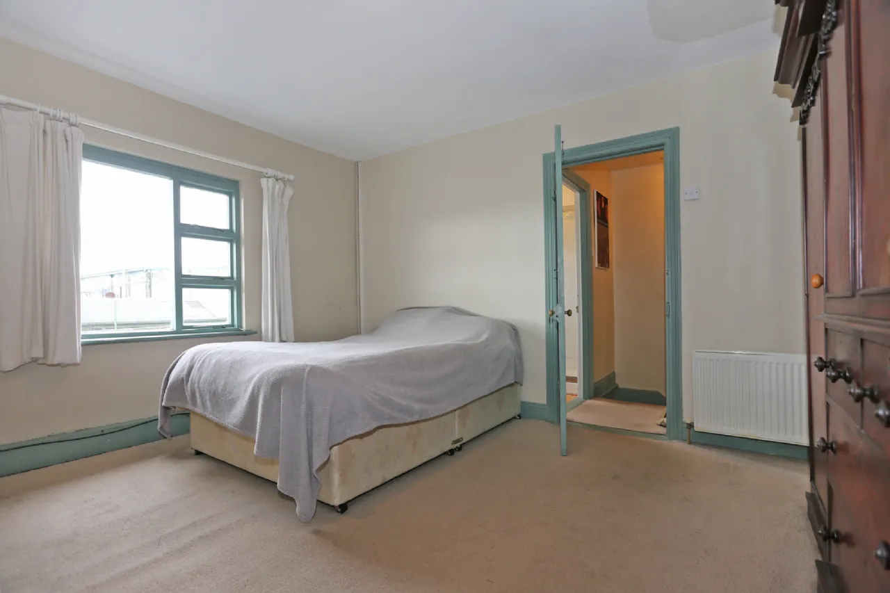 Photo of Inisbeo, 8 Elm Park, Ennis Road, Limerick, V94 X3WX