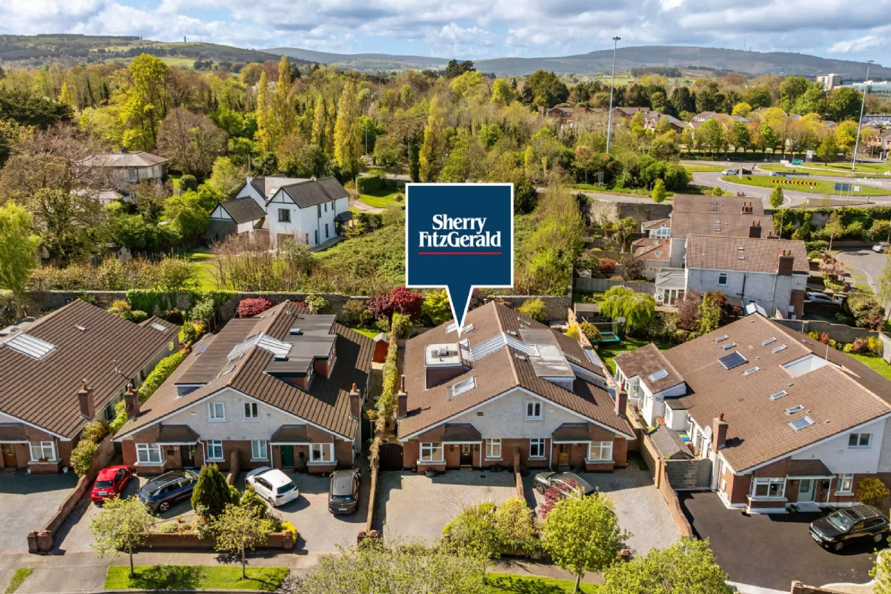 Photo of 19 Seaview Wood, Shankill, Dublin 18, D18 RX71