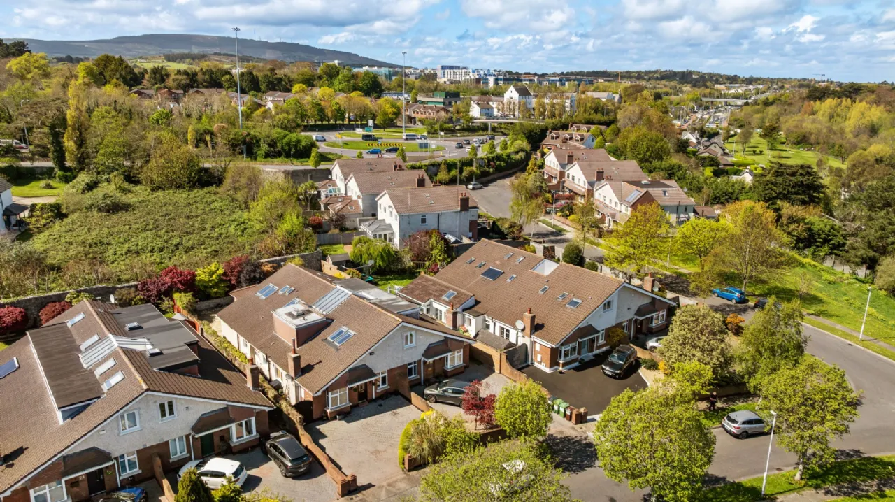 Photo of 19 Seaview Wood, Shankill, Dublin 18, D18 RX71