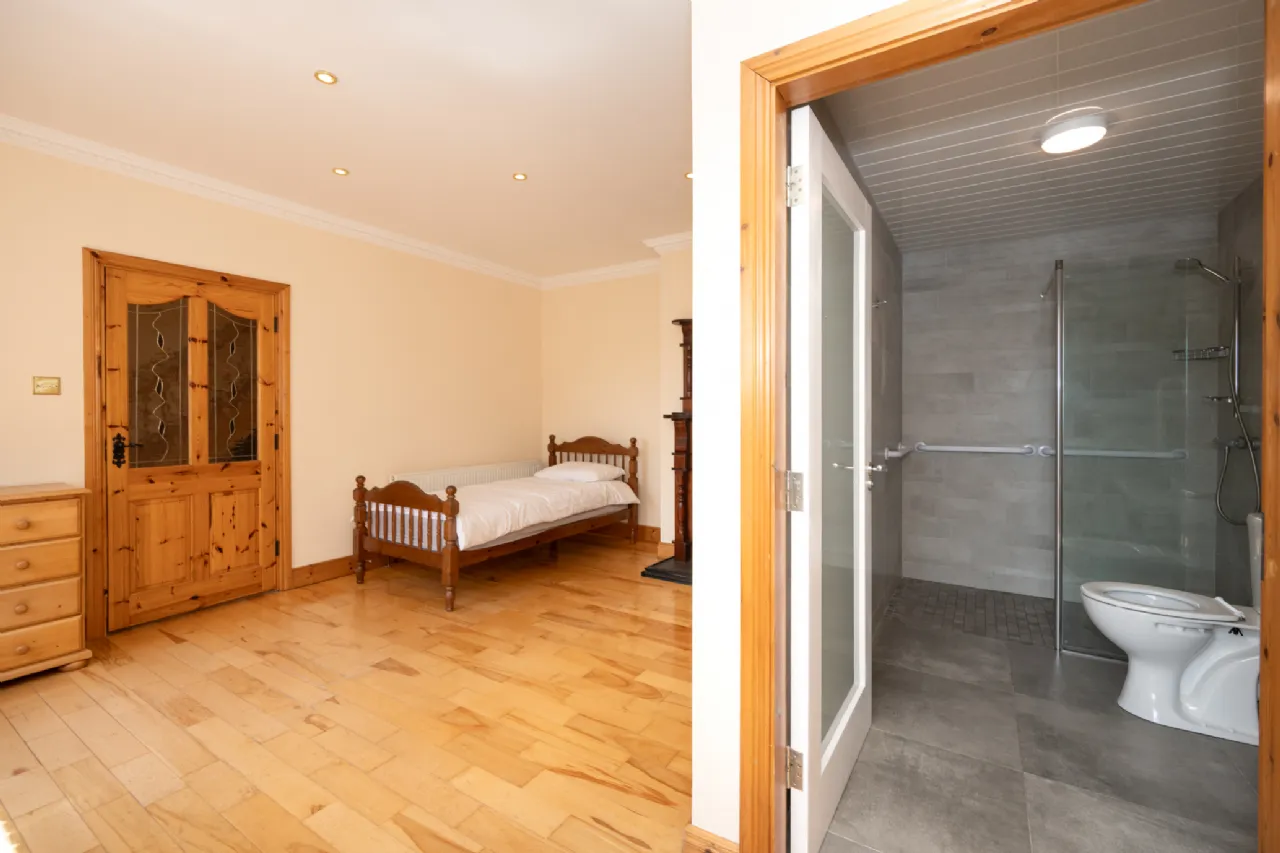 Photo of 11 Chestnut Lawn, Classes Lake, Ovens, Co Cork, P31A499