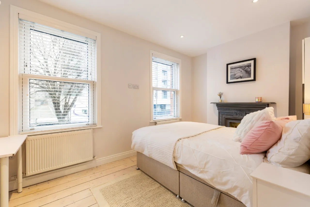 Photo of 73 Ringsend Road, Ringsend, Dublin 4, D04 KD57