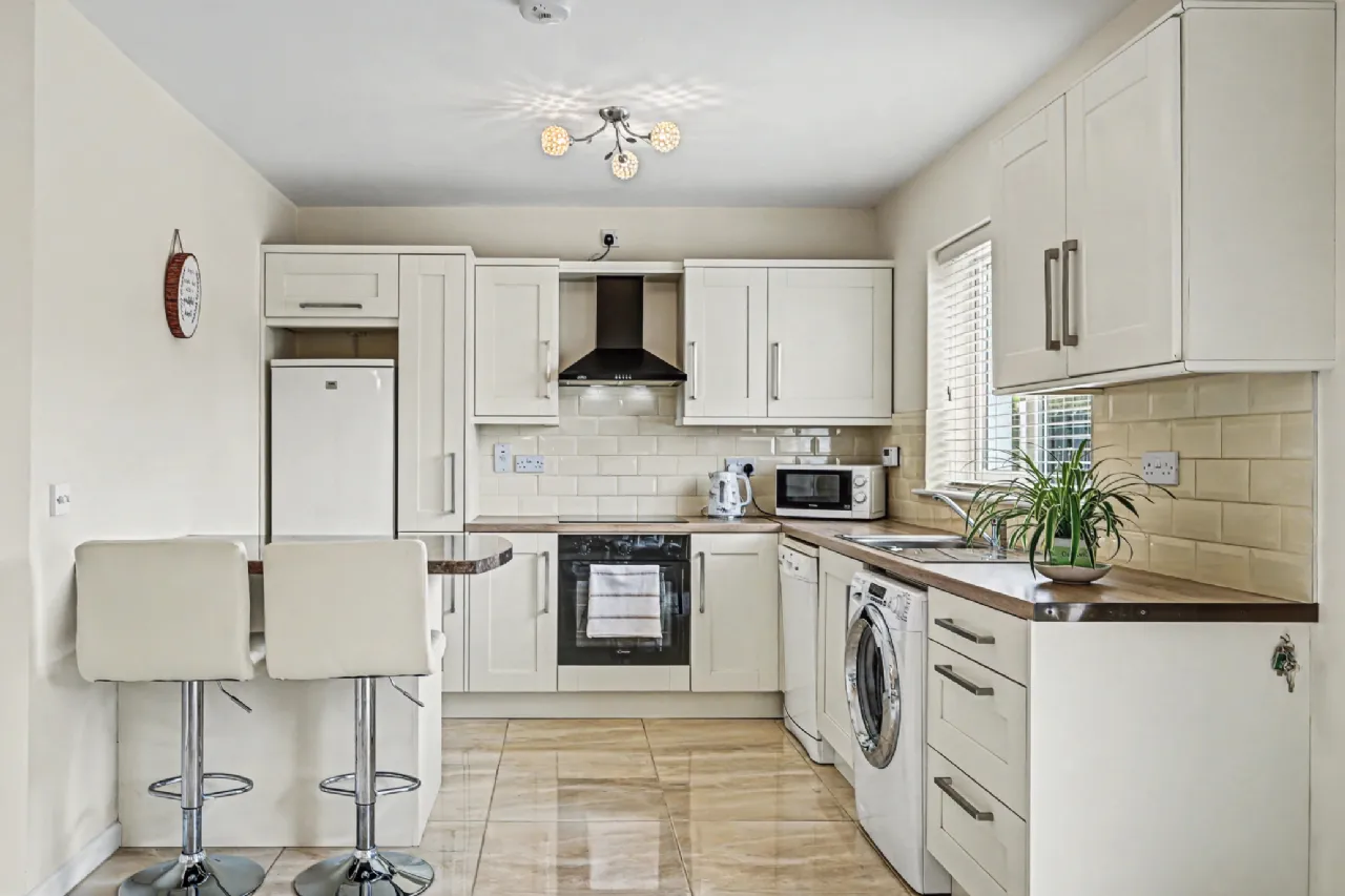 Photo of 10 The Parade, Riverchapel, Gorey, County Wexford, Y25T2N1